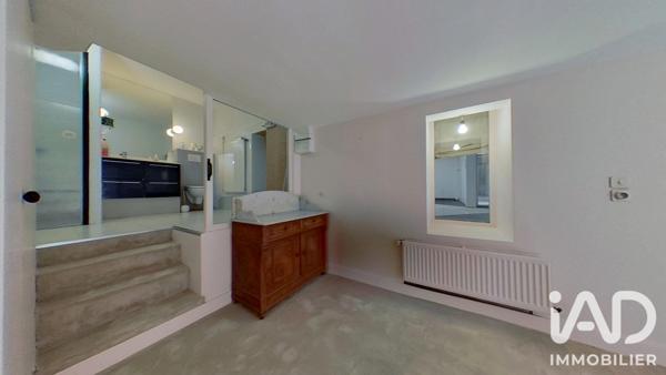 Maison à vendre 13 pièces 305 m² Saint-Martin-Valmeroux