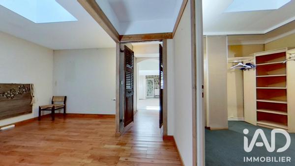 Maison à vendre 13 pièces 305 m² Saint-Martin-Valmeroux