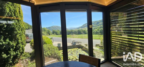 Maison à vendre 13 pièces 305 m² Saint-Martin-Valmeroux