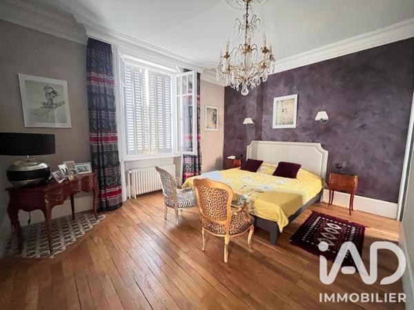 Maison à vendre 8 pièces 280 m² Balbigny