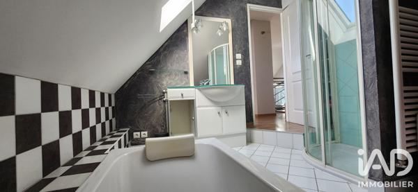Maison à vendre 7 pièces 175 m² Les Avenières Veyrins-Thuellin