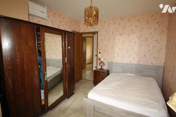 Dans quartier St Jean des Vignes proche clinique, maison de plain pied d'environ 122 m² habitab...