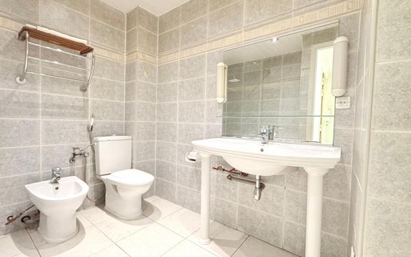 Appartement à vendre    4 pièces • 115,75 m2 Nice