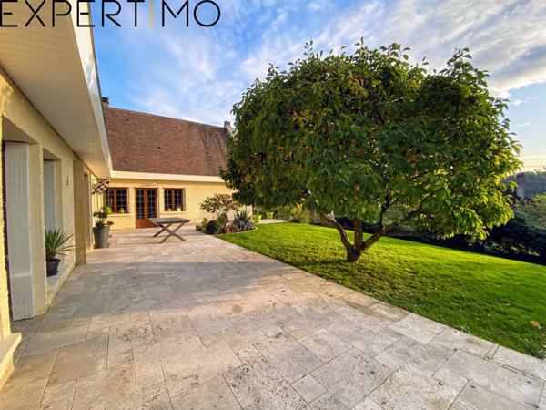 Montmorot (39570) Proche centre Lons, Villa 11 pièces