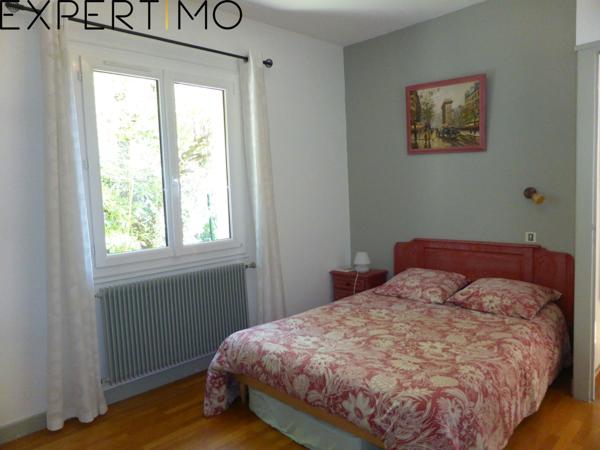 Montmorot (39570) Proche centre Lons, Villa 11 pièces