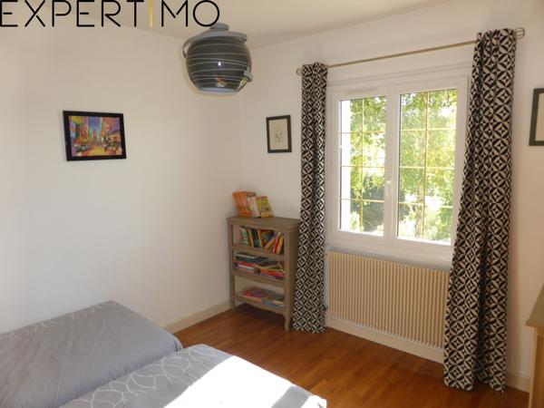 Montmorot (39570) Proche centre Lons, Villa 11 pièces