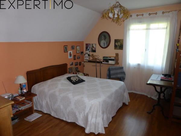 Montmorot (39570) Proche centre Lons, Villa 11 pièces