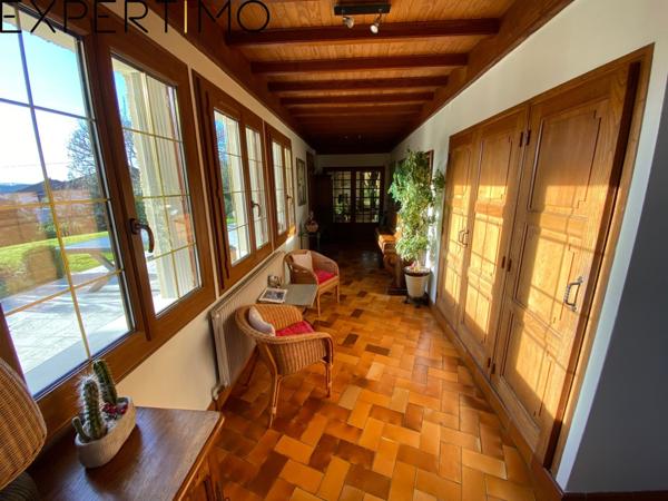 Montmorot (39570) Proche centre Lons, Villa 11 pièces