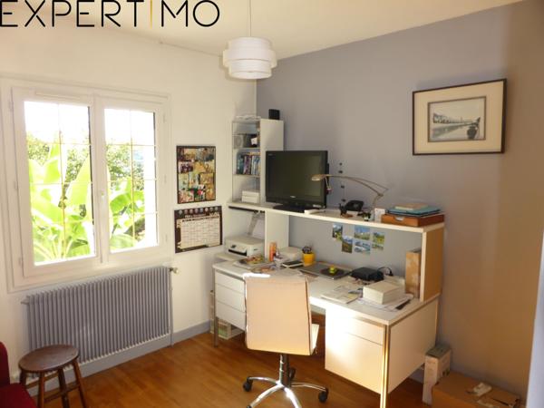 Montmorot (39570) Proche centre Lons, Villa 11 pièces