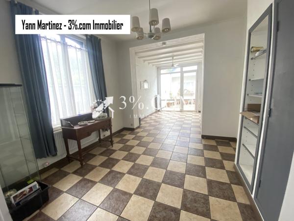 Maison
                                                                                                                                                                                                                                                                                                                        4 pièce(s)                                                                                                                                                                                                          3 chambre(s)                                                                                                                                                                                                          125  m²