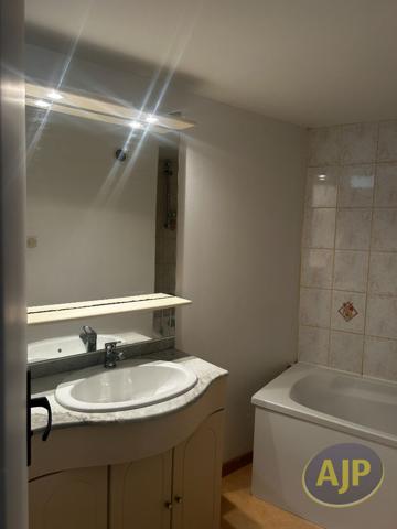 Appartement à louer Savenay : 2 pièces, 46m² avec 1 chambre(s) à 810€ - AJP Immobilier Savenay