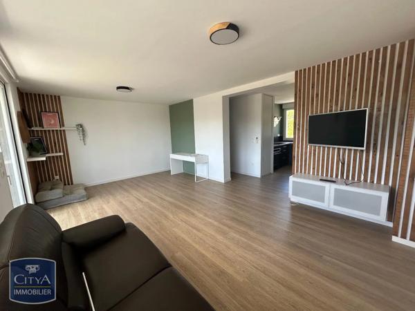 Appartement à louer 3 pièces 67.7m² Agen (47000)
