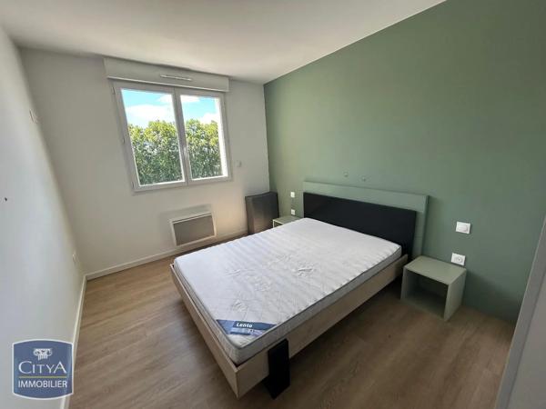 Appartement à louer 3 pièces 67.7m² Agen (47000)
