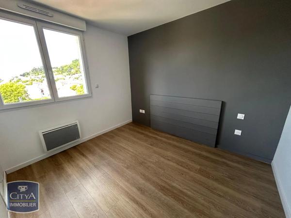 Appartement à louer 3 pièces 67.7m² Agen (47000)