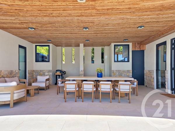 Maison à vendre  8 pièces - 314 m 2   MOUGINS  - 06