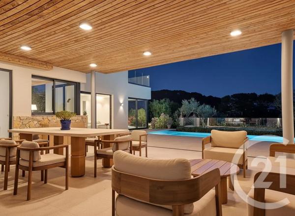 Maison à vendre  8 pièces - 314 m 2   MOUGINS  - 06