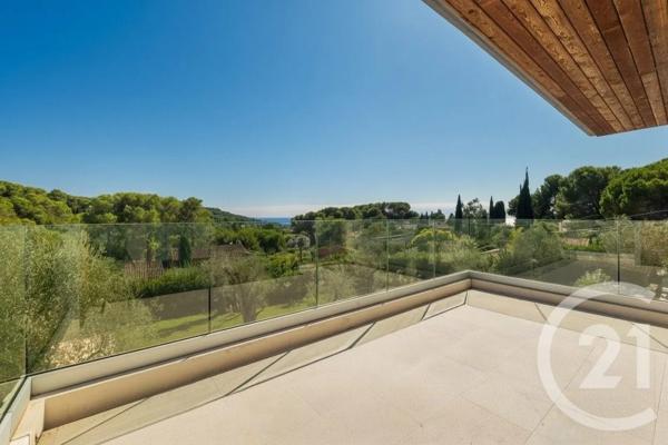 Maison à vendre  8 pièces - 314 m 2   MOUGINS  - 06