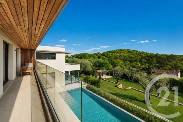 Maison à vendre  8 pièces - 314 m 2   MOUGINS  - 06