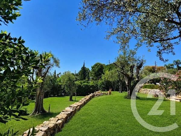Maison à vendre  8 pièces - 314 m 2   MOUGINS  - 06