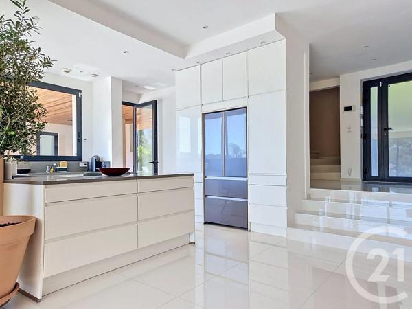 Maison à vendre  8 pièces - 314 m 2   MOUGINS  - 06
