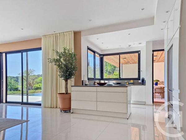 Maison à vendre  8 pièces - 314 m 2   MOUGINS  - 06