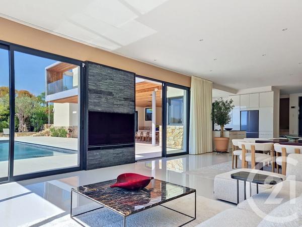 Maison à vendre  8 pièces - 314 m 2   MOUGINS  - 06