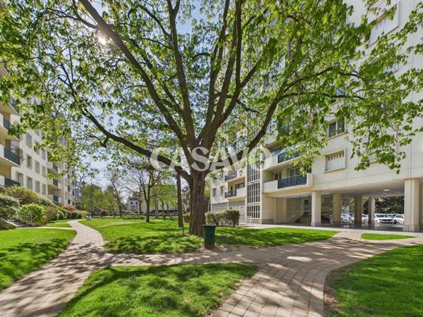 Vente Appartement 4 pièces de 75m² - 92210 Saint-Cloud