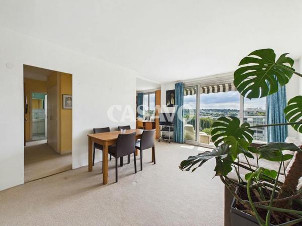 Vente Appartement 4 pièces de 75m² - 92210 Saint-Cloud