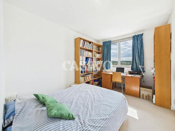 Vente Appartement 4 pièces de 75m² - 92210 Saint-Cloud