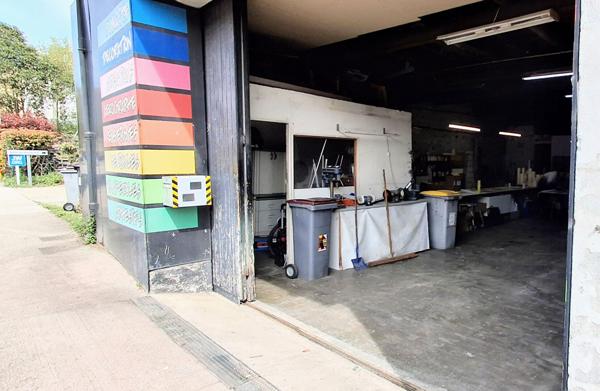 Garage 100m2 BEDARIEUX