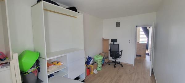 Pointe-à-Pitre (97110) Superbe appartement T4 rénové