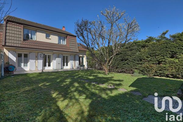 Maison à vendre 9 pièces 155 m² Bondoufle