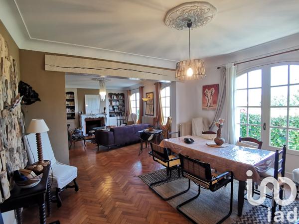 Maison à vendre 7 pièces 221 m² Oloron-Sainte-Marie