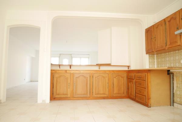 GRANDE MAISON DE VILLE 6 CHAMBRES