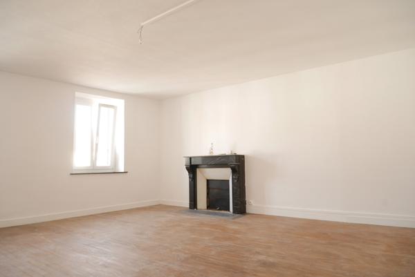 GRANDE MAISON DE VILLE 6 CHAMBRES