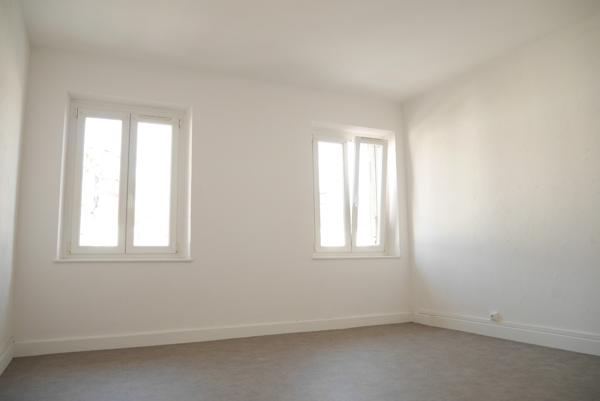 GRANDE MAISON DE VILLE 6 CHAMBRES