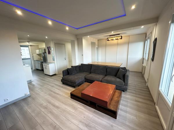 Nîmes (30000) Super appartement de type 3 ou 4 parfaitement rénové
