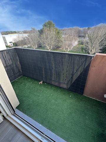 Nîmes (30000) Super appartement de type 3 ou 4 parfaitement rénové