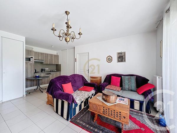 Appartement F2 à vendre  2 pièces - 41,47 m2 PRINGY - 77