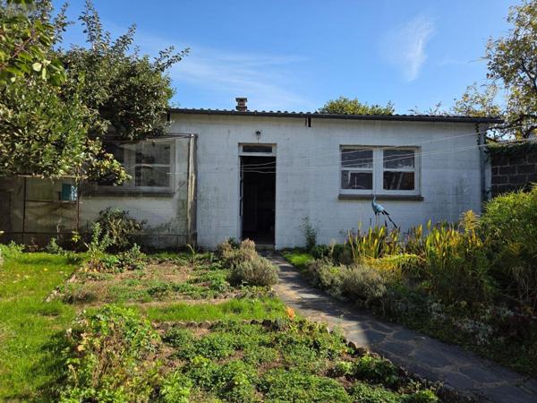 Maison de ville à vendre à Villaines-la-Juhel en Mayenne (53700), ref : 1366