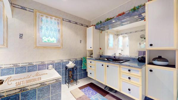 Maison 120m2 sur un terrain plat de 2300m2