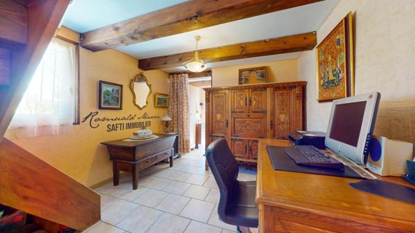 Maison 120m2 sur un terrain plat de 2300m2