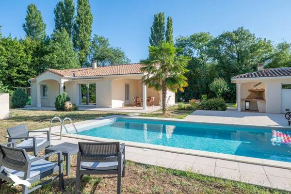 Maison à vendre 350 000 € Saujon 4 p 106 m² DPE C