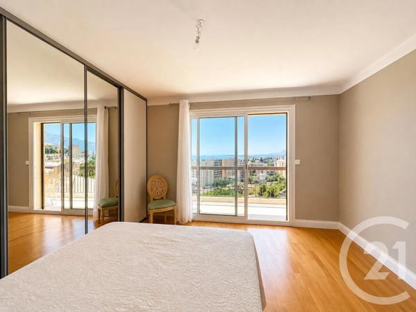 Appartement F4 à vendre  4 pièces - 101,53 m 2   BASTIA  - 202