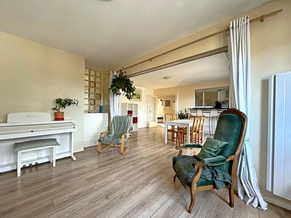 À vendre : Appartement spacieux de 5 pièces - 100.70m2 à Reims, secteur Courlancy