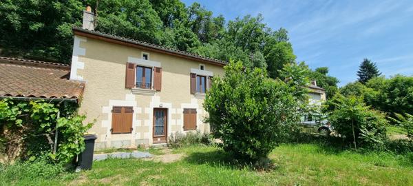 Maison
                                                                                                                                                                                                                                                                                                                        9 pièce(s)                                                                                                                                                                                                          6 chambre(s)                                                                                                                                                                                                          154  m²