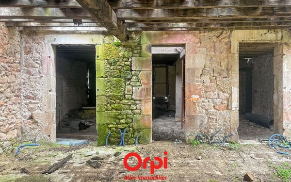 Immeuble à vendre    1 pièce •  Vallon-en-Sully