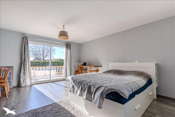 Maison à vendre |  Ambarès-et-Lagrave |  5 pièces | 137 m²
