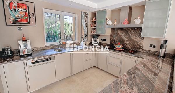 À vendre Maison 4 pièces 178 m² - Fréjus 83600