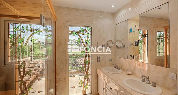 À vendre Maison 4 pièces 178 m² - Fréjus 83600